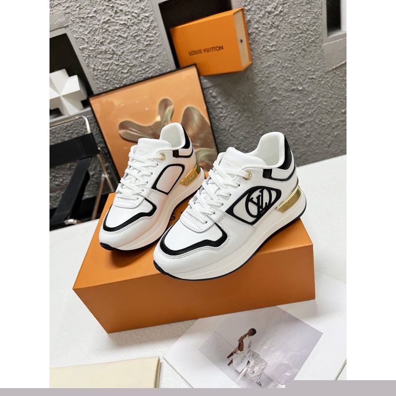 l**is V*t*n sneakers